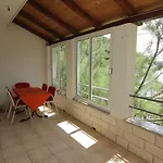 Robinson Ficus Apartmán *